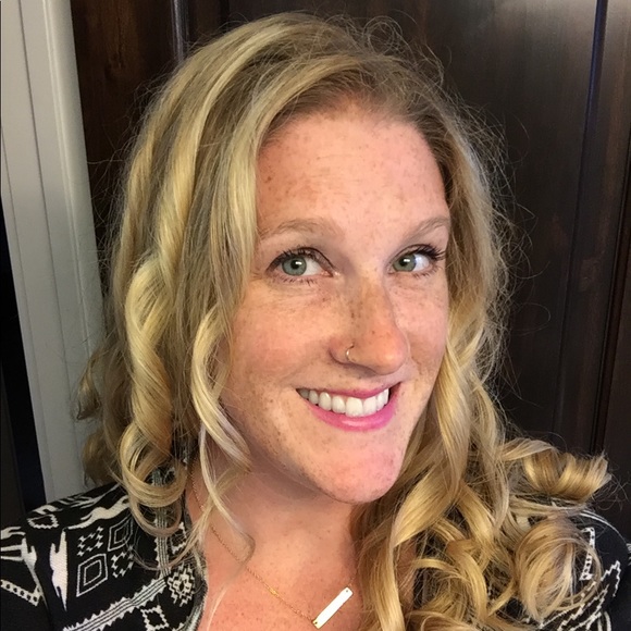 Meet your Posher, Annie - Picture 1 of 1